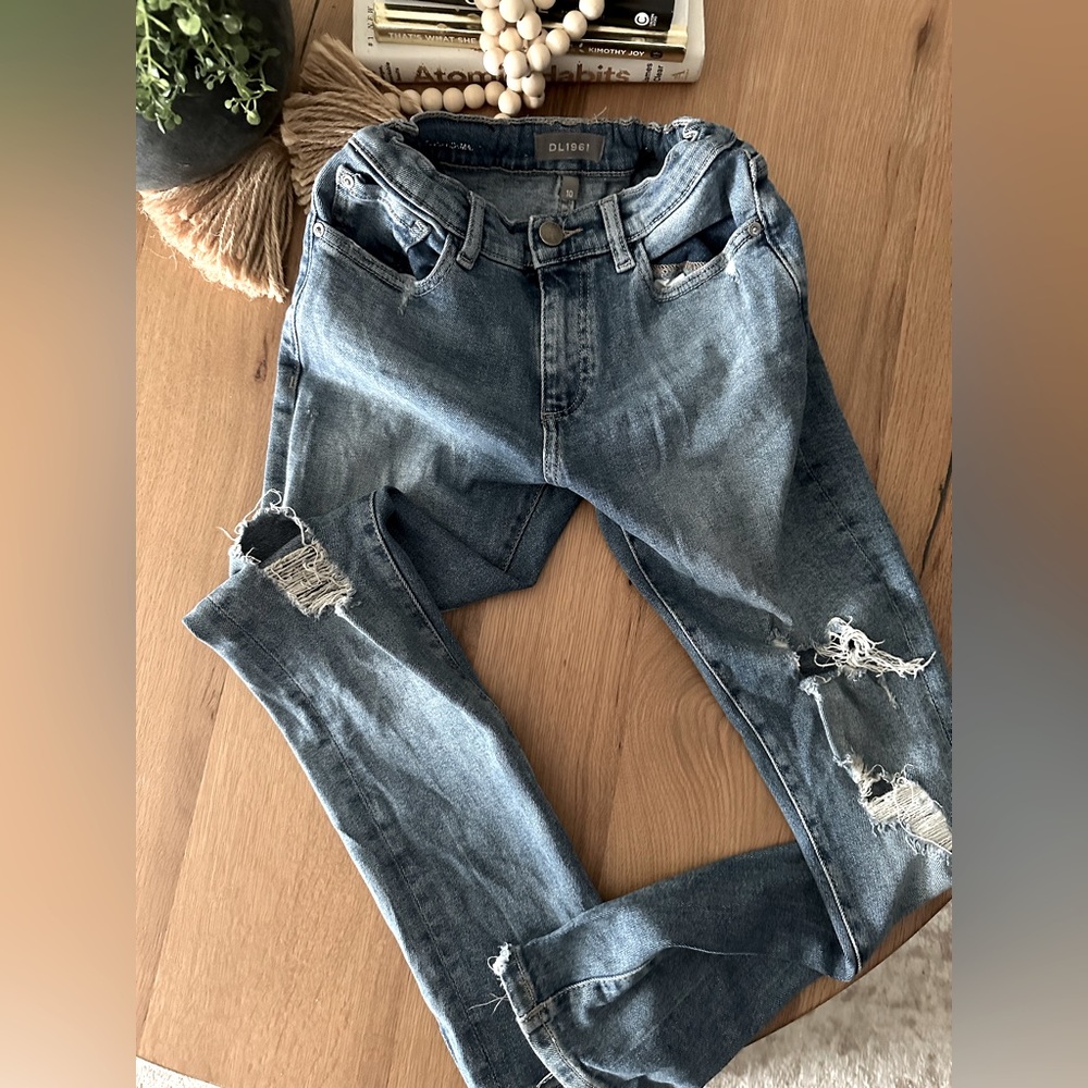 DL1961 Ripped Light Jeans